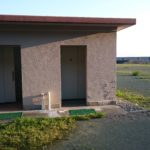 市振漁港奥のトイレ