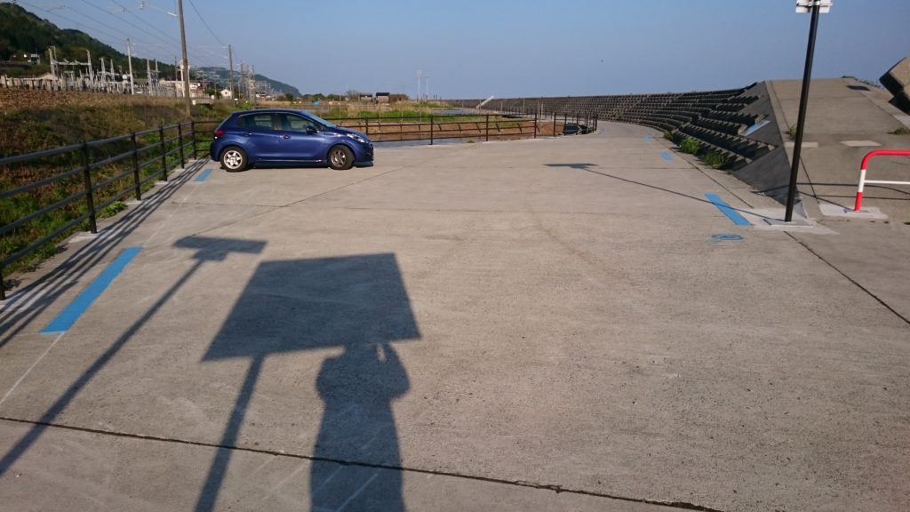 境川河口の駐車場